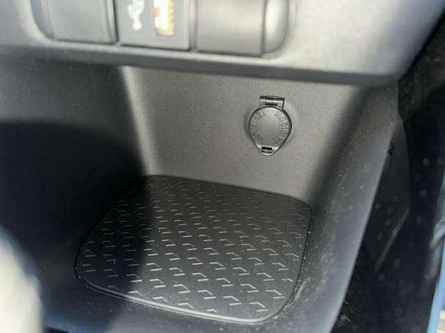 トヨタ ヤリス １．０ Ｘ R6年 (東海) 99