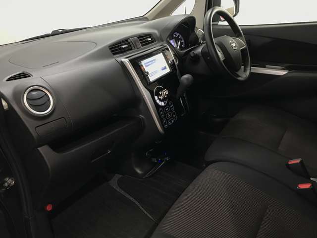 日産 デイズ ６６０ ハイウェイスターＧターボ ４ＷＤ H25年 (北海道) 99