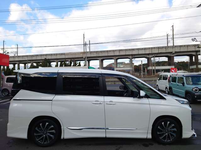 トヨタ ヴォクシー ２．０ Ｓ－Ｚ R5年 (中国) 99