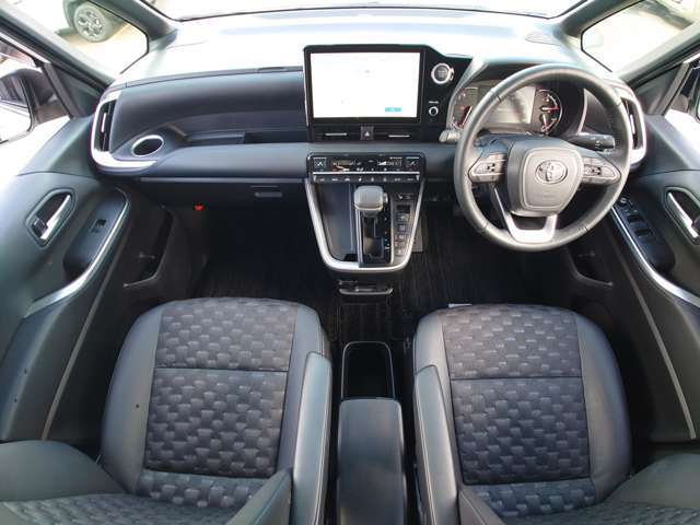 トヨタ ヴォクシー ２．０ Ｓ－Ｚ R5年 (中国) 99