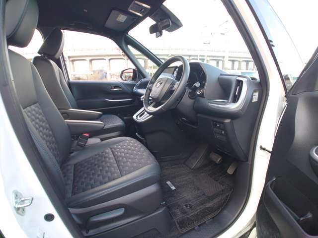 トヨタ ヴォクシー ２．０ Ｓ－Ｚ R5年 (中国) 99