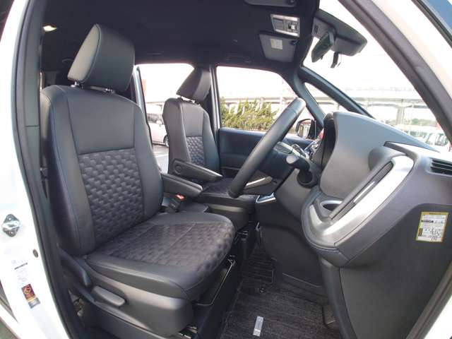 トヨタ ヴォクシー ２．０ Ｓ－Ｚ R5年 (中国) 99