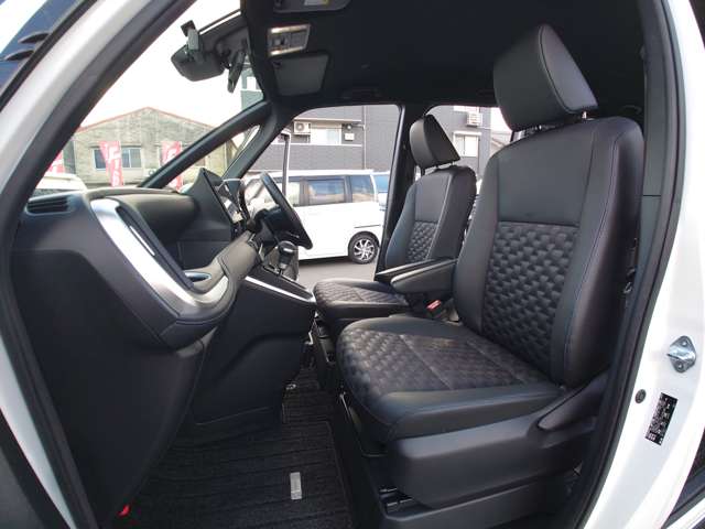 トヨタ ヴォクシー ２．０ Ｓ－Ｚ R5年 (中国) 99