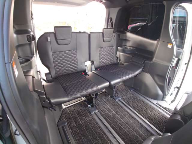 トヨタ ヴォクシー ２．０ Ｓ－Ｚ R5年 (中国) 99