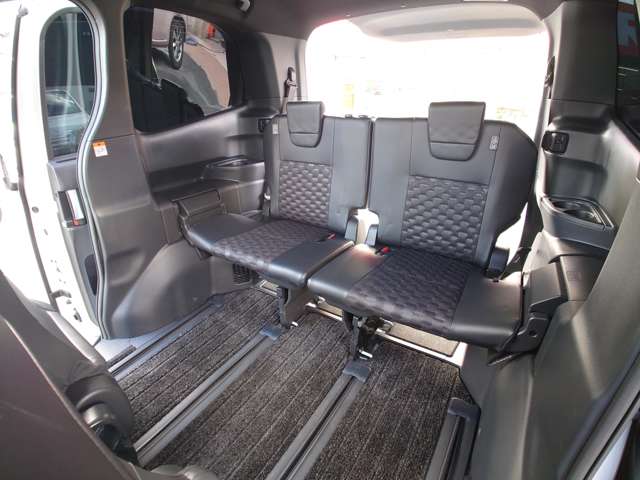 トヨタ ヴォクシー ２．０ Ｓ－Ｚ R5年 (中国) 99