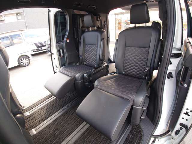 トヨタ ヴォクシー ２．０ Ｓ－Ｚ R5年 (中国) 99