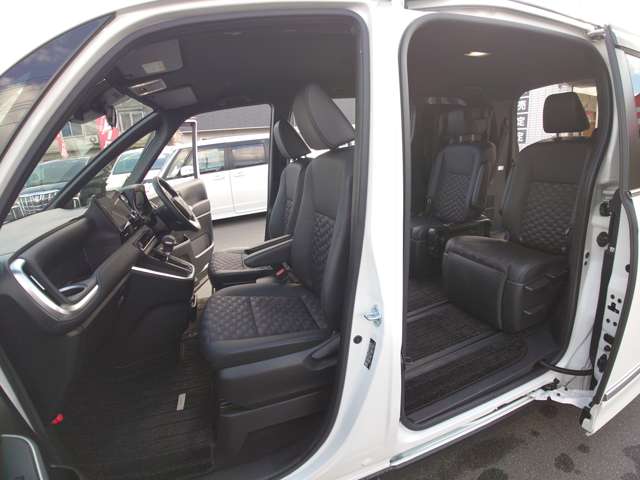 トヨタ ヴォクシー ２．０ Ｓ－Ｚ R5年 (中国) 99