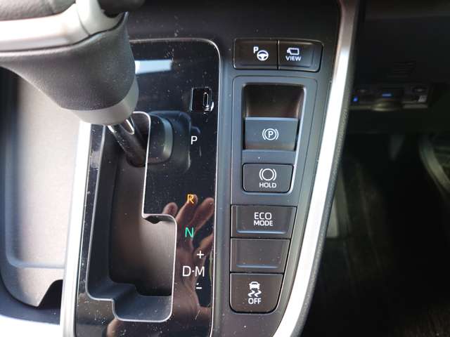 トヨタ ヴォクシー ２．０ Ｓ－Ｚ R5年 (中国) 99