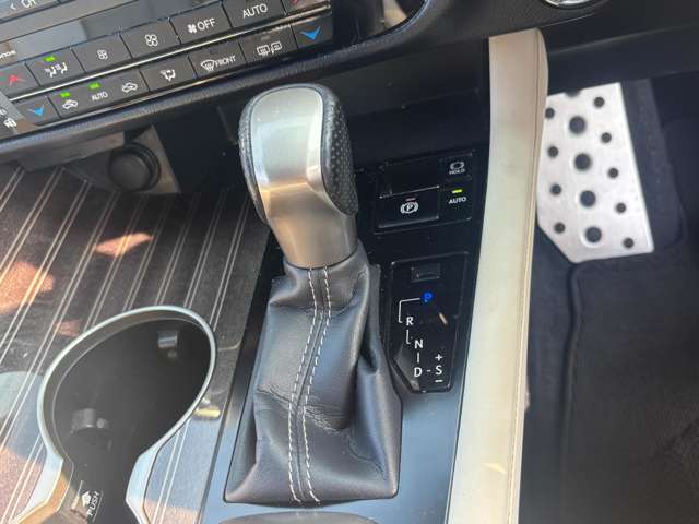 レクサス ＲＸ４５０ｈ ４５０Ｈ Ｆスポーツ ４ＷＤ H28年 (中国) 99