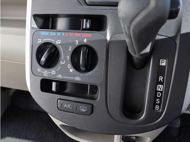 ダイハツ タント ６６０ Ｌ H25年 (中国) 99