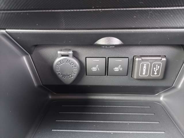 トヨタ ライズ　ハイブリッド ハイブリッド １．２ Ｚ R7年 (九州・沖縄) 99