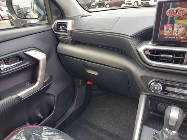 トヨタ ライズ　ハイブリッド ハイブリッド １．２ Ｚ R7年 (九州・沖縄) 99