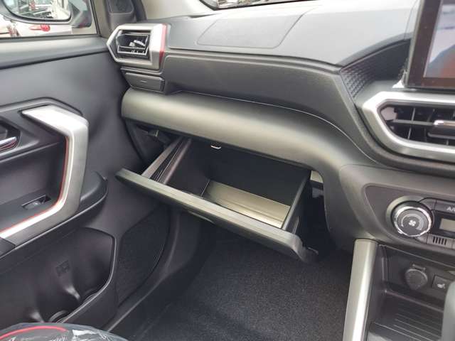 トヨタ ライズ　ハイブリッド ハイブリッド １．２ Ｚ R7年 (九州・沖縄) 99