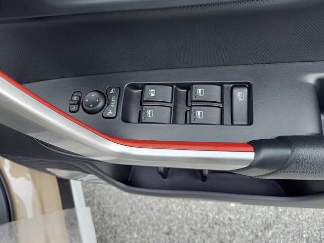 トヨタ ライズ　ハイブリッド ハイブリッド １．２ Ｚ R7年 (九州・沖縄) 99