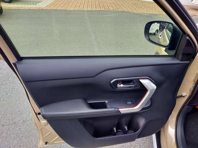 トヨタ ライズ　ハイブリッド ハイブリッド １．２ Ｚ R7年 (九州・沖縄) 99