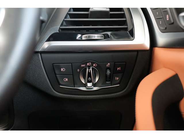 ＢＭＷ Ｘ３ Ｘドライブ２０Ｄ Ｍスポーツ ディーゼルターボ ４ＷＤ H30年 (近畿) 99