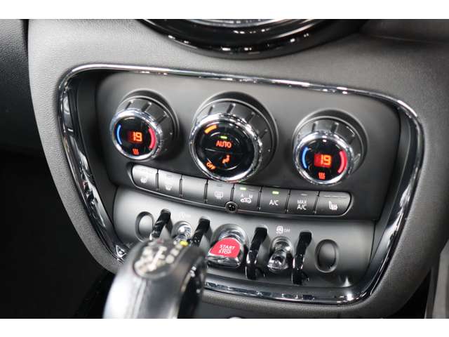 ミニ ミニクラブマン クーパー Ｄ ブルーノート トーキョー エディション R1年 (近畿) 99