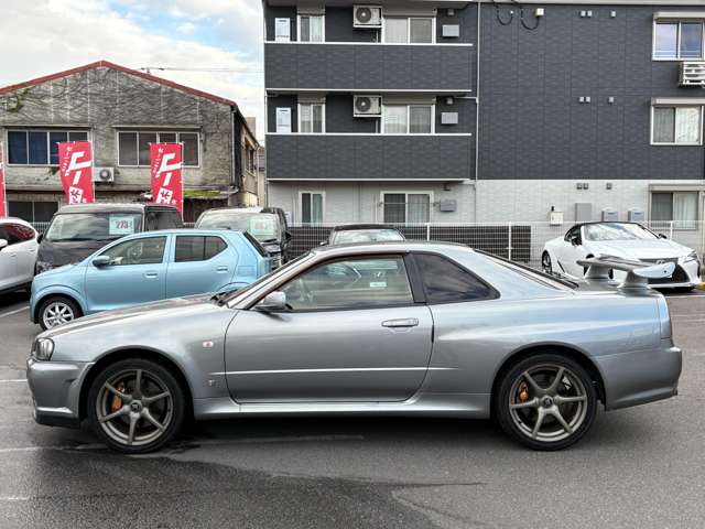 日産 スカイラインＧＴ−Ｒ ２．６ ４ＷＤ H13年 (中国) 99