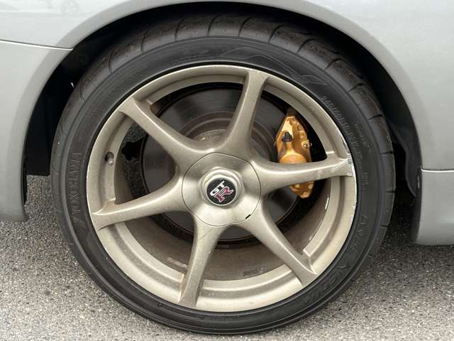 日産 スカイラインＧＴ−Ｒ ２．６ ４ＷＤ H13年 (中国) 99