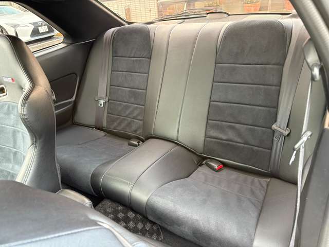 日産 スカイラインＧＴ−Ｒ ２．６ ４ＷＤ H13年 (中国) 99