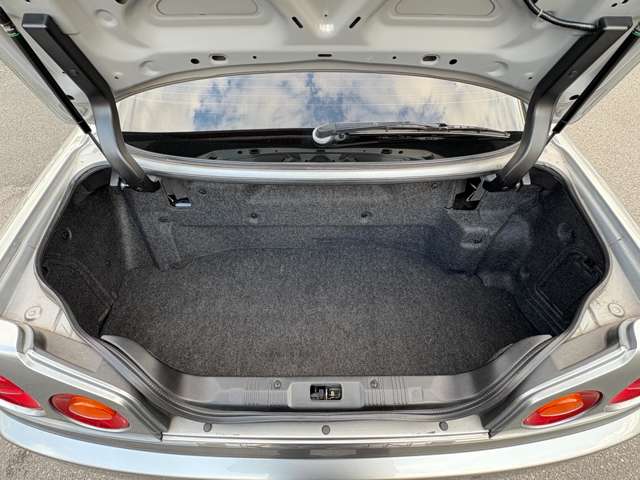 日産 スカイラインＧＴ−Ｒ ２．６ ４ＷＤ H13年 (中国) 99