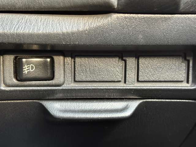 日産 スカイラインＧＴ−Ｒ ２．６ ４ＷＤ H13年 (中国) 99