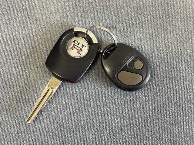 日産 スカイラインＧＴ−Ｒ ２．６ ４ＷＤ H13年 (中国) 99