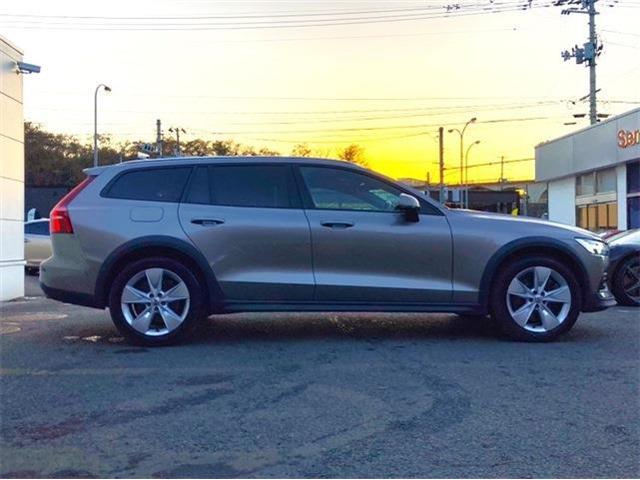 ボルボ Ｖ６０クロスカントリー Ｔ５ ＡＷＤ ４ＷＤ R2年 (東北) 99