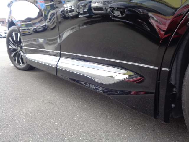 トヨタ ヴェルファイア　ハイブリッド ハイブリッド ２．５ エグゼクティブ ラウンジ R5年 (中国) 99