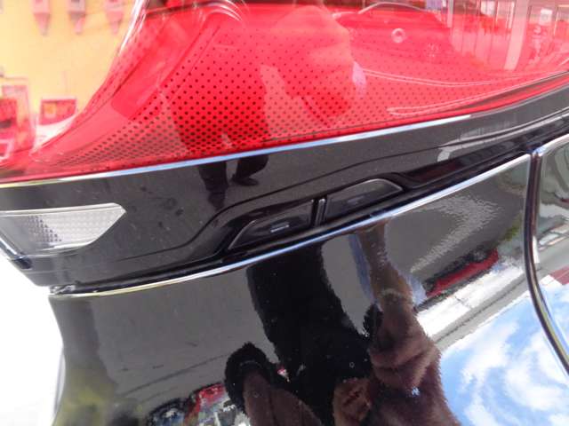 トヨタ ヴェルファイア　ハイブリッド ハイブリッド ２．５ エグゼクティブ ラウンジ R5年 (中国) 99