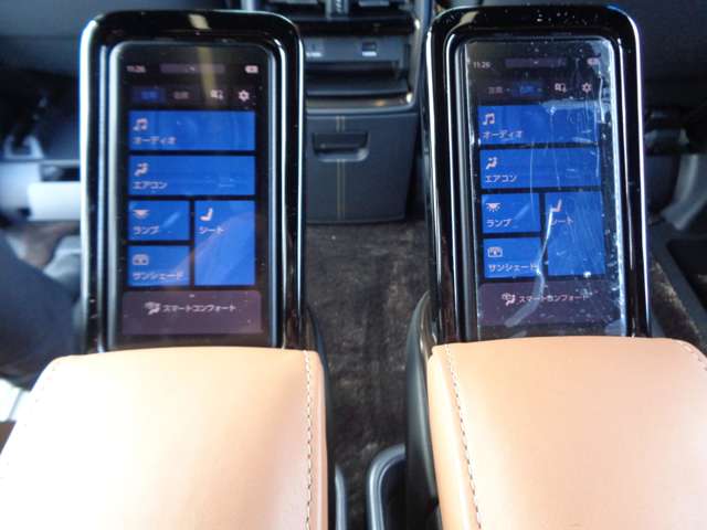 トヨタ ヴェルファイア　ハイブリッド ハイブリッド ２．５ エグゼクティブ ラウンジ R5年 (中国) 99