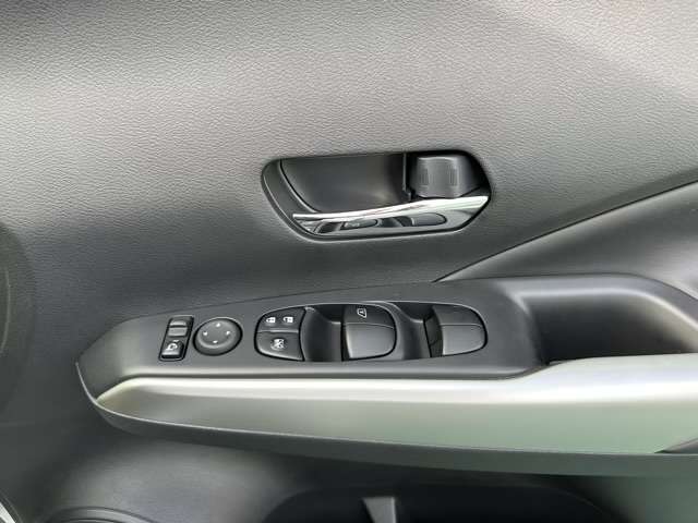 日産 キックス １．２ Ｘ （Ｅ－ＰＯＷＥＲ） R3年 (東海) 99