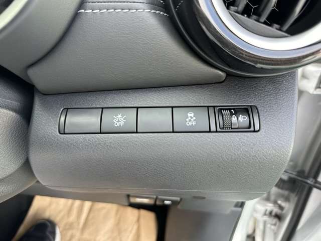 日産 キックス １．２ Ｘ （Ｅ－ＰＯＷＥＲ） R3年 (東海) 99