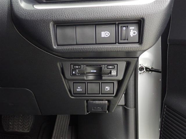 トヨタ プリウス １．８ Ｘ R5年 (関東) 99