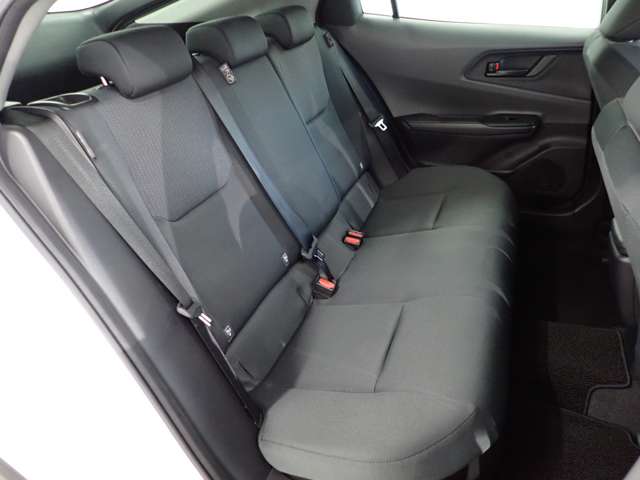 トヨタ プリウス １．８ Ｘ R5年 (関東) 99