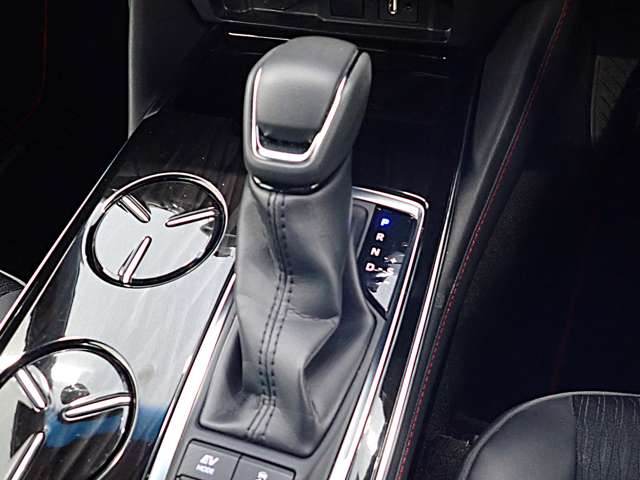 トヨタ クラウン　ハイブリッド ハイブリッド ２．５ Ｓ ＦＯＵＲ スポーツ スタイル ４ＷＤ R1年 (関東) 99