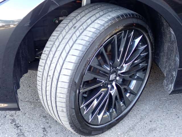 トヨタ クラウン　ハイブリッド ハイブリッド ２．５ Ｓ ＦＯＵＲ スポーツ スタイル ４ＷＤ R1年 (関東) 99