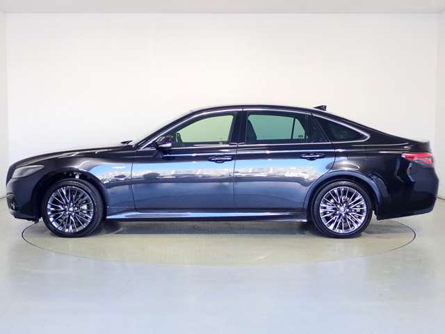 トヨタ クラウン　ハイブリッド ハイブリッド ２．５ Ｓ ＦＯＵＲ スポーツ スタイル ４ＷＤ R1年 (関東) 99