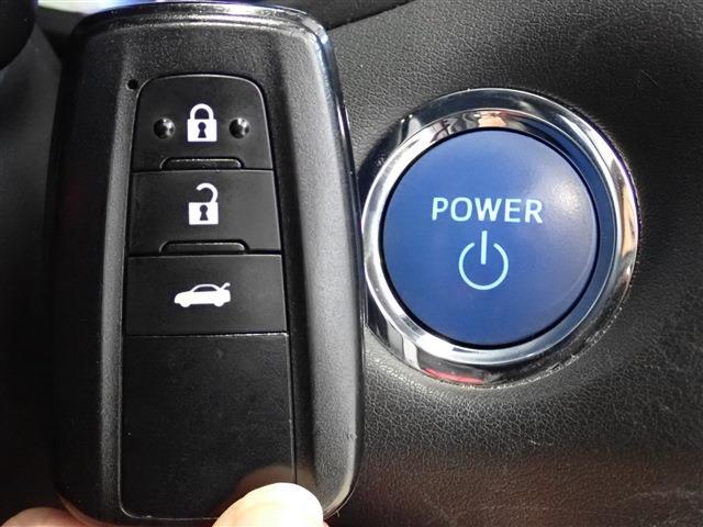 トヨタ クラウン　ハイブリッド ハイブリッド ２．５ ＲＳ R2年 (関東) 99