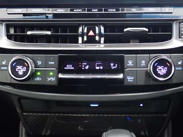 トヨタ クラウン　ハイブリッド ハイブリッド ２．５ ＲＳ R2年 (関東) 99