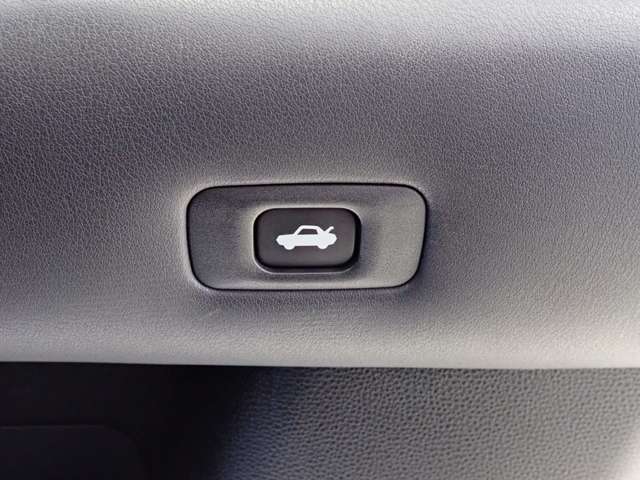 トヨタ クラウン　ハイブリッド ハイブリッド ２．５ ＲＳ R2年 (関東) 99