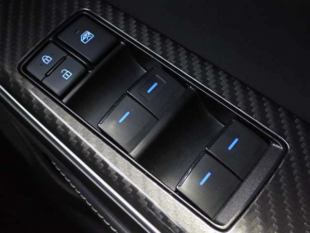 トヨタ クラウン　ハイブリッド ハイブリッド ２．５ ＲＳ R2年 (関東) 99