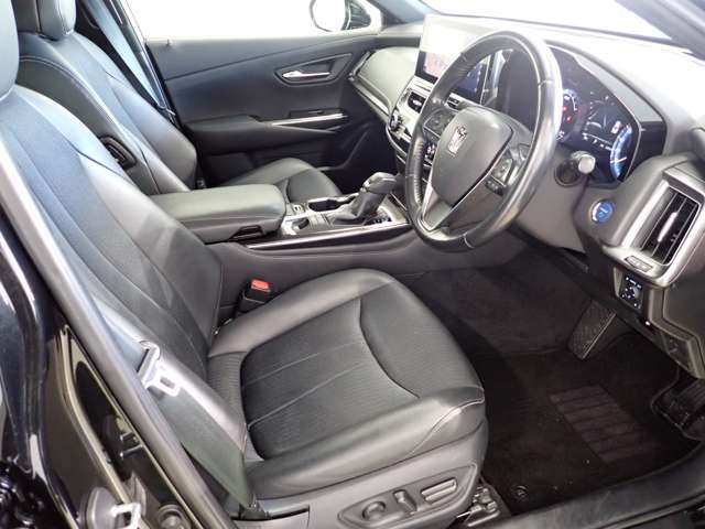 トヨタ クラウン　ハイブリッド ハイブリッド ２．５ ＲＳ R2年 (関東) 99