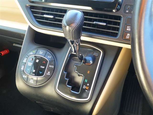 トヨタ ノア ２．０ Ｇ ４ＷＤ H28年 (東北) 99