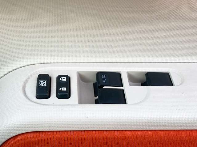 トヨタ スペイド １．５ Ｆ H24年 (九州・沖縄) 99