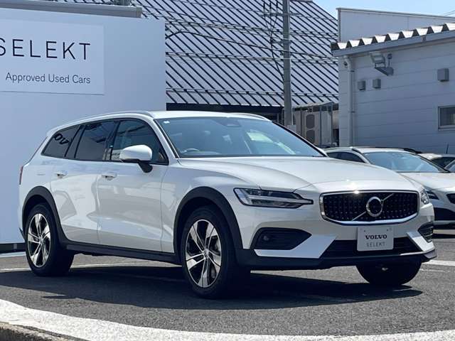 ボルボ Ｖ６０クロスカントリー プラス Ｂ５ ＡＷＤ ４ＷＤ R6年 (東北) 99
