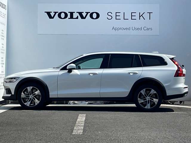ボルボ Ｖ６０クロスカントリー プラス Ｂ５ ＡＷＤ ４ＷＤ R6年 (東北) 99