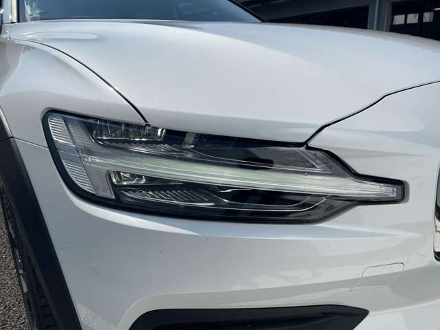 ボルボ Ｖ６０クロスカントリー プラス Ｂ５ ＡＷＤ ４ＷＤ R6年 (東北) 99