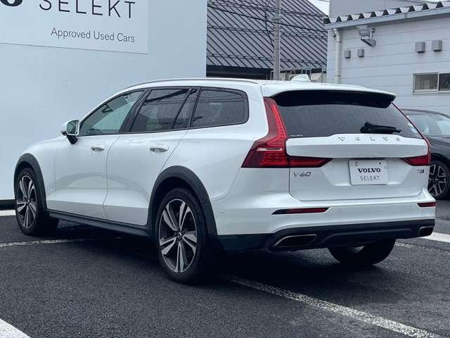 ボルボ Ｖ６０クロスカントリー プラス Ｂ５ ＡＷＤ ４ＷＤ R6年 (東北) 99
