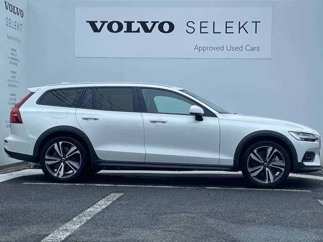 ボルボ Ｖ６０クロスカントリー プラス Ｂ５ ＡＷＤ ４ＷＤ R6年 (東北) 99
